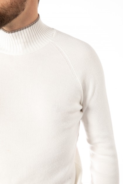PULOVER ECRU SLIM FIT TWN